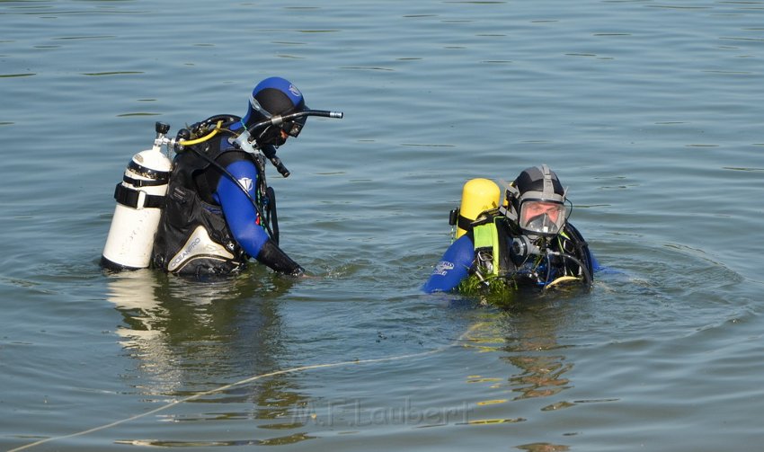 PWasser Einsatz BF FF Koeln Troisdorf Rotter See P150.JPG